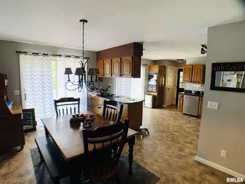 29 Prairie Rd, Macomb, IL 61455 photo 21