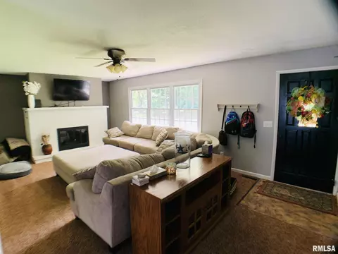 29 Prairie Rd, Macomb, IL 61455 photo 12