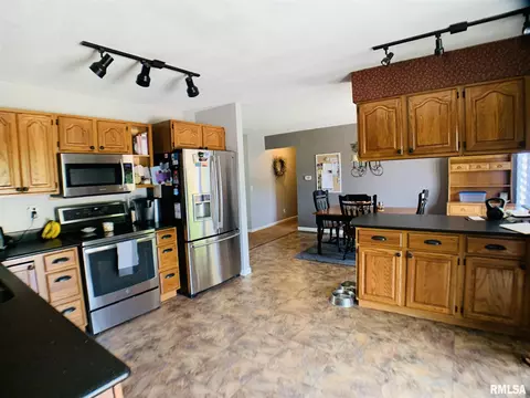 29 Prairie Rd, Macomb, IL 61455 photo 23