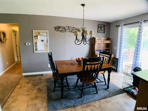 29 Prairie Rd, Macomb, IL 61455 photo 24