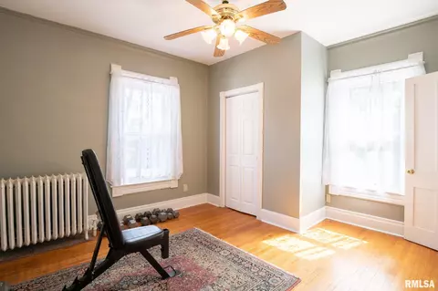 609 W 3rd St, Delavan, IL 61734 photo 35