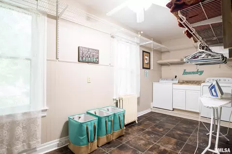 609 W 3rd St, Delavan, IL 61734 photo 43