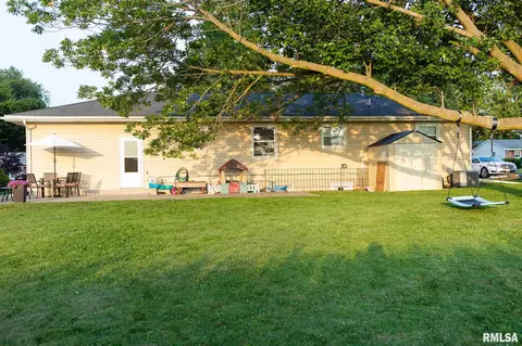 914 Jamie Ln, Macomb, IL 61455 photo 20
