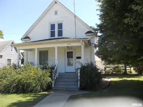 606 E Locust St, Canton, IL 61520 photo 1