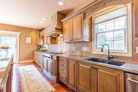 2241 W Augusta Dr, Dunlap, IL 61525 photo 8
