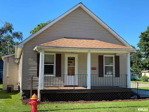 1097 E Ash St, Canton, IL 61520 photo 1