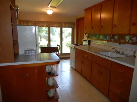 722 S Dudley St, Macomb, IL 61455 photo 11