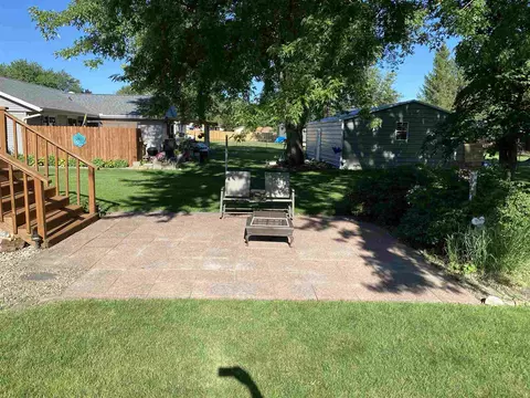 1440 E Locust St, Canton, IL 61520 photo 3