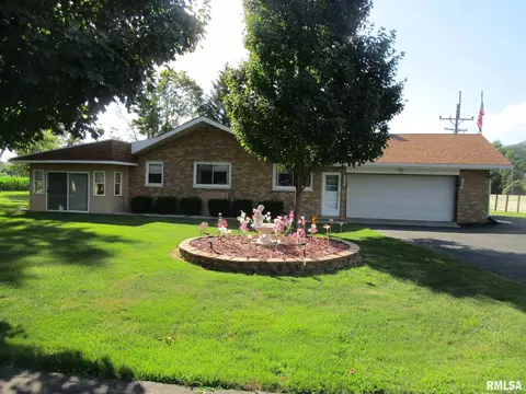 27743 E Il Hwy 9 Hwy, Canton, IL 61520 photo 3