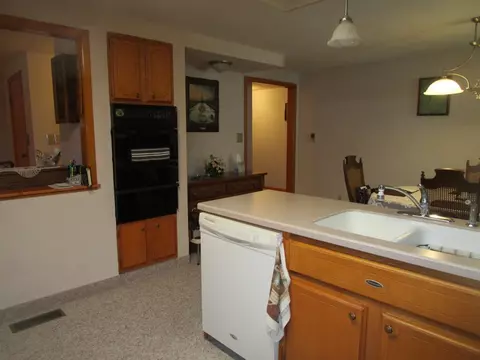 27743 E Il Hwy 9 Hwy, Canton, IL 61520 photo 19