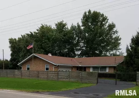 27743 E Il Hwy 9 Hwy, Canton, IL 61520 photo 2