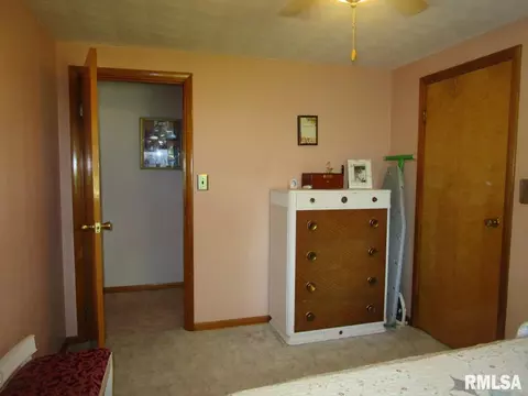 27743 E Il Hwy 9 Hwy, Canton, IL 61520 photo 9