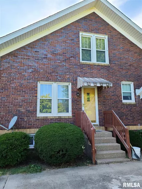 1104 E Calhoun St, Macomb, IL 61455 photo 10
