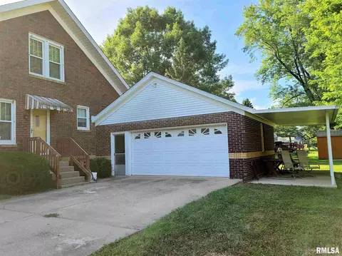 1104 E Calhoun St, Macomb, IL 61455 photo 9