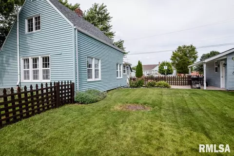 106 W Pine St, Dunlap, IL 61525 photo 28