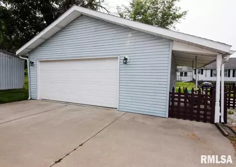106 W Pine St, Dunlap, IL 61525 photo 17