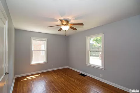 814 E Willcox Ave, Peoria, IL 61603 photo 23