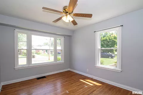 814 E Willcox Ave, Peoria, IL 61603 photo 14