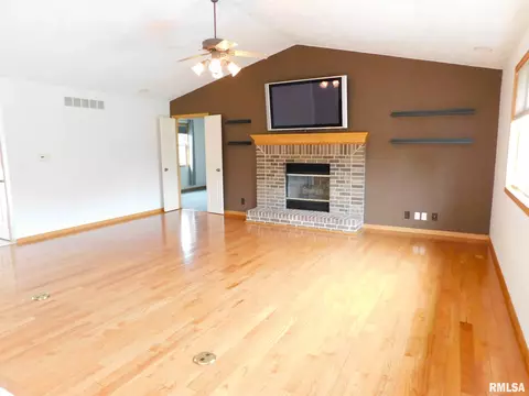 4114 S Pointe Dr, Mapleton, IL 61547 photo 15