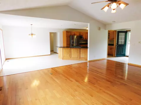 4114 S Pointe Dr, Mapleton, IL 61547 photo 13