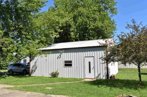 903 E Broadway, Astoria, IL 61501 photo 30