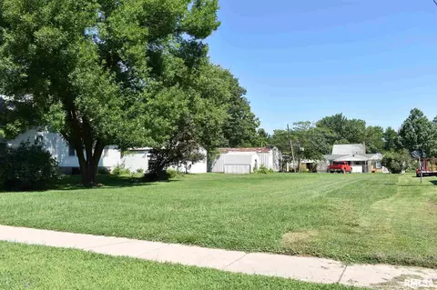 903 E Broadway, Astoria, IL 61501 photo 29