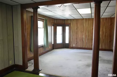 903 E Broadway, Astoria, IL 61501 photo 21
