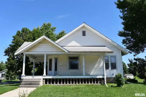 903 E Broadway, Astoria, IL 61501 photo 1