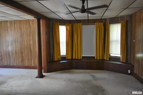 903 E Broadway, Astoria, IL 61501 photo 16