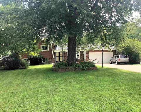 5014 S Lake Camelot Dr, Mapleton, IL 61547 photo 3