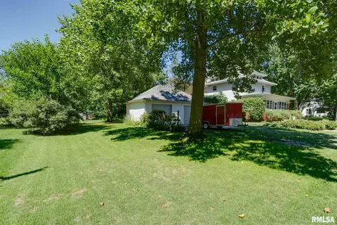 201 W Olive St, Minier, IL 61759 photo 3