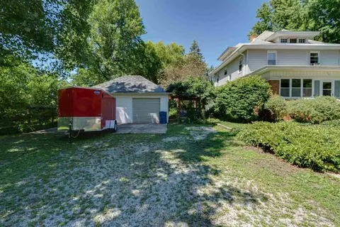 201 W Olive St, Minier, IL 61759 photo 29