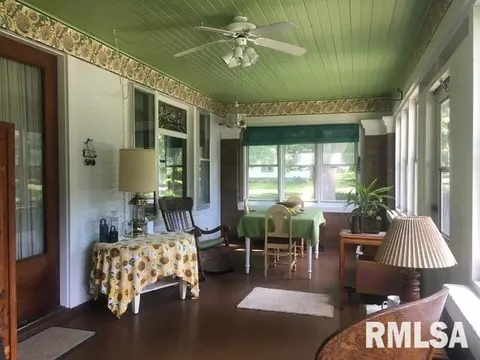 201 W Olive St, Minier, IL 61759 photo 6