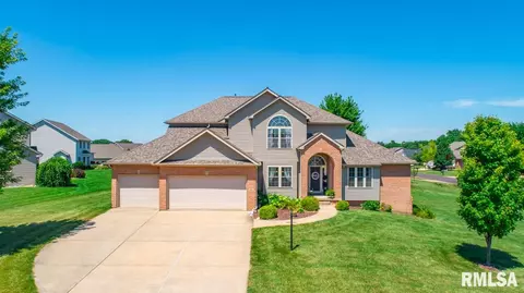 303 Cottingham St, Germantown Hills, IL 61548 photo 2