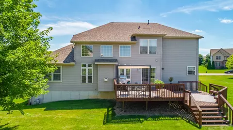 303 Cottingham St, Germantown Hills, IL 61548 photo 5