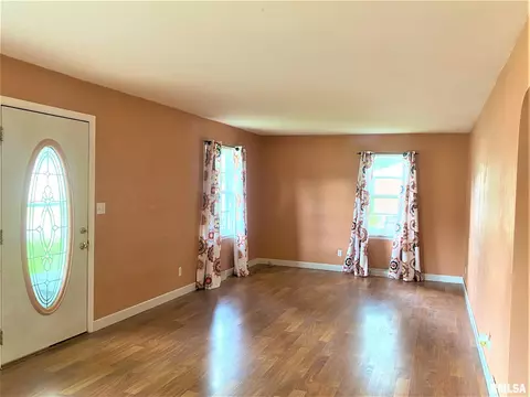 405 Jackson St, Washington, IL 61571 photo 2
