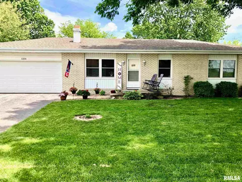 1336 Carolbeth Ave, Macomb, IL 61455 photo 1