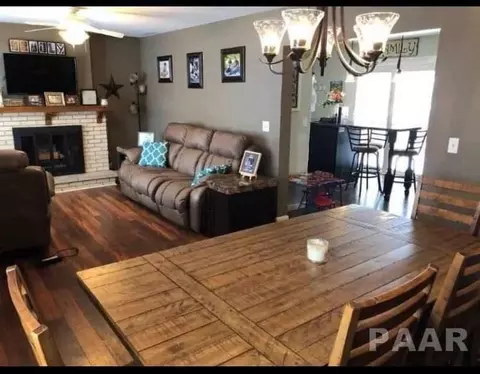 1336 Carolbeth Ave, Macomb, IL 61455 photo 6