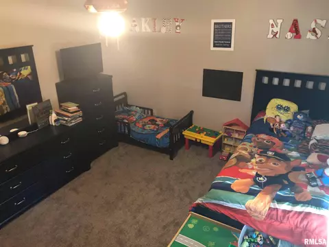 1336 Carolbeth Ave, Macomb, IL 61455 photo 5