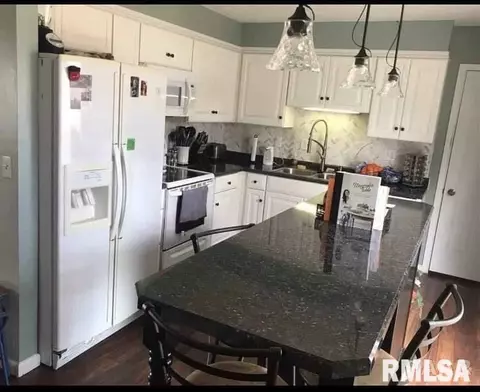 1336 Carolbeth Ave, Macomb, IL 61455 photo 16