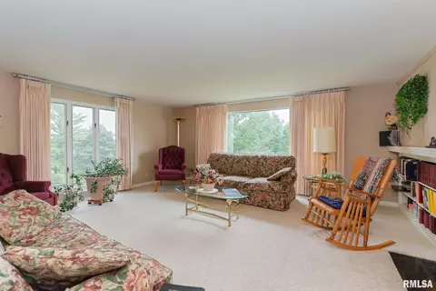 320 S Main St, Congerville, IL 61729 photo 7