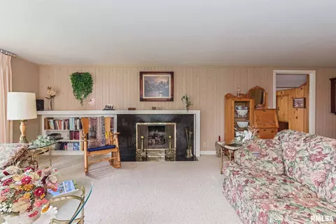 320 S Main St, Congerville, IL 61729 photo 8