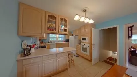 549 Meadow Dr, Macomb, IL 61455 photo 4