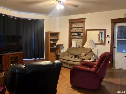 9505 E 1600th St, Macomb, IL 61455 photo 2