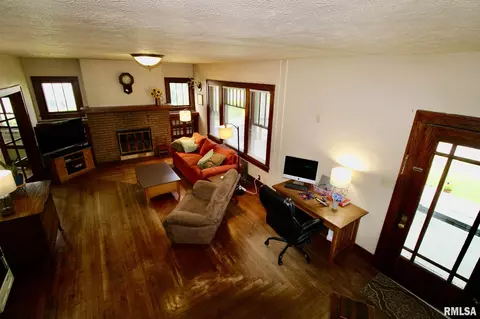 616 N Main St, Eureka, IL 61530 photo 14