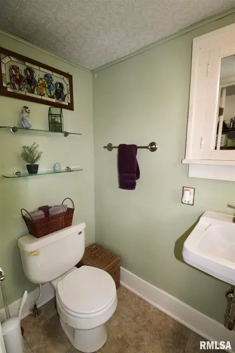 616 N Main St, Eureka, IL 61530 photo 27