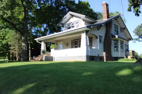 616 N Main St, Eureka, IL 61530 photo 1