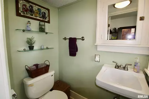 616 N Main St, Eureka, IL 61530 photo 26