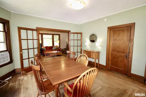 616 N Main St, Eureka, IL 61530 photo 8