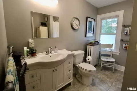 616 N Main St, Eureka, IL 61530 photo 24